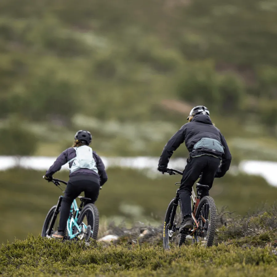 Thule Drinkrugzakken|Fietsrugzakken-Rail 2L